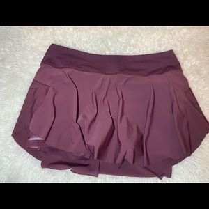 Lululemon “quick pace” skirt SZ: 6